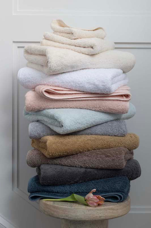 Indulgence Bath Towel Blossom