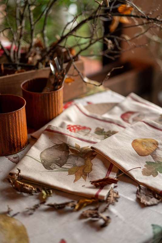 Grifola Dinner Napkins Linen
