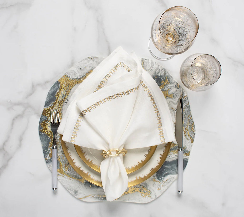 Filament Napkin in White/Gold/Silver