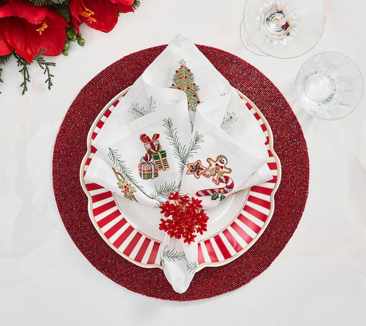 Xmas Trellis Napkin in White, Red & Green