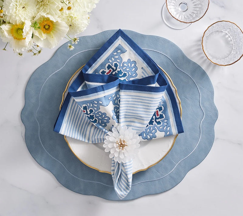 Filigree Napkin in White & Blue