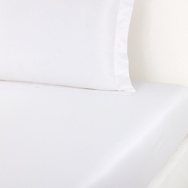 Couture - Prodige White