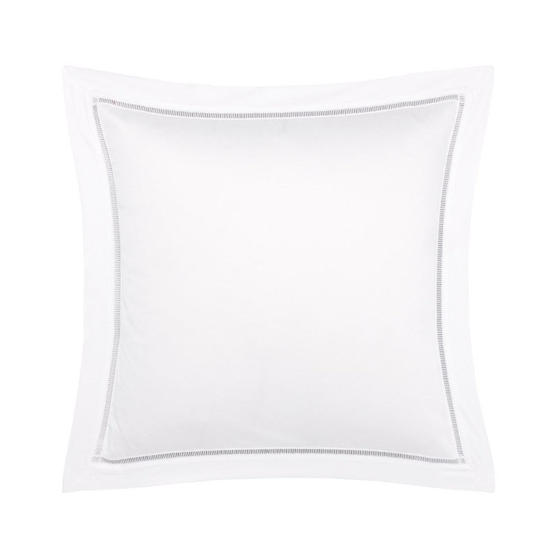 Colisee Bed Collection