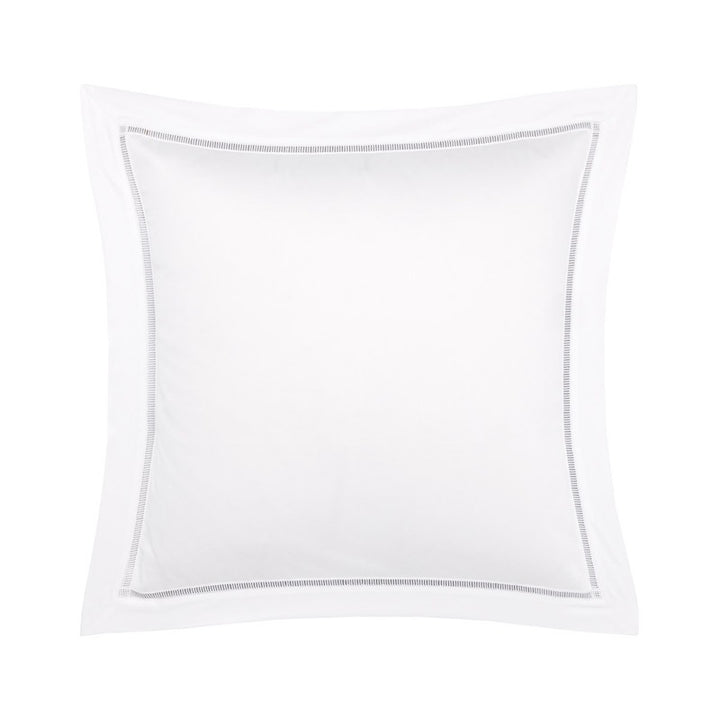 Colisee Bed Collection