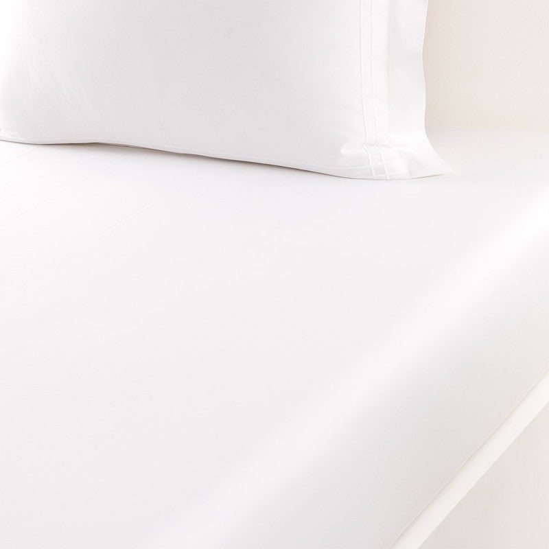 Couture - Adagio White
