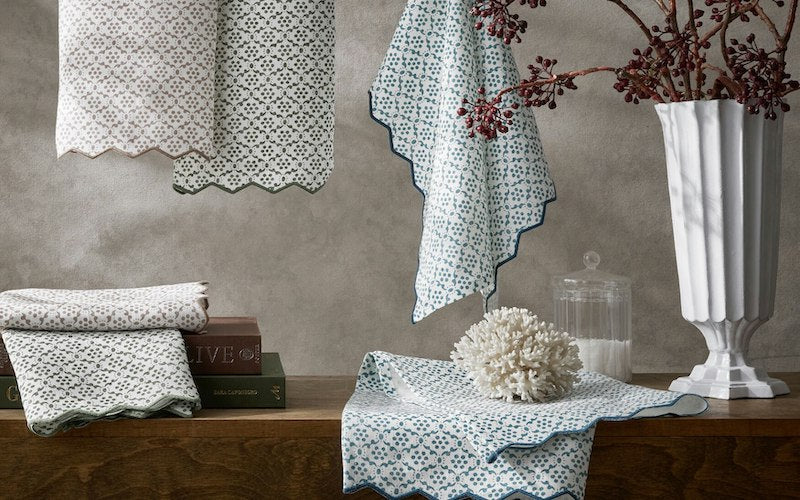 Matouk Laksha Guest Towels Clover