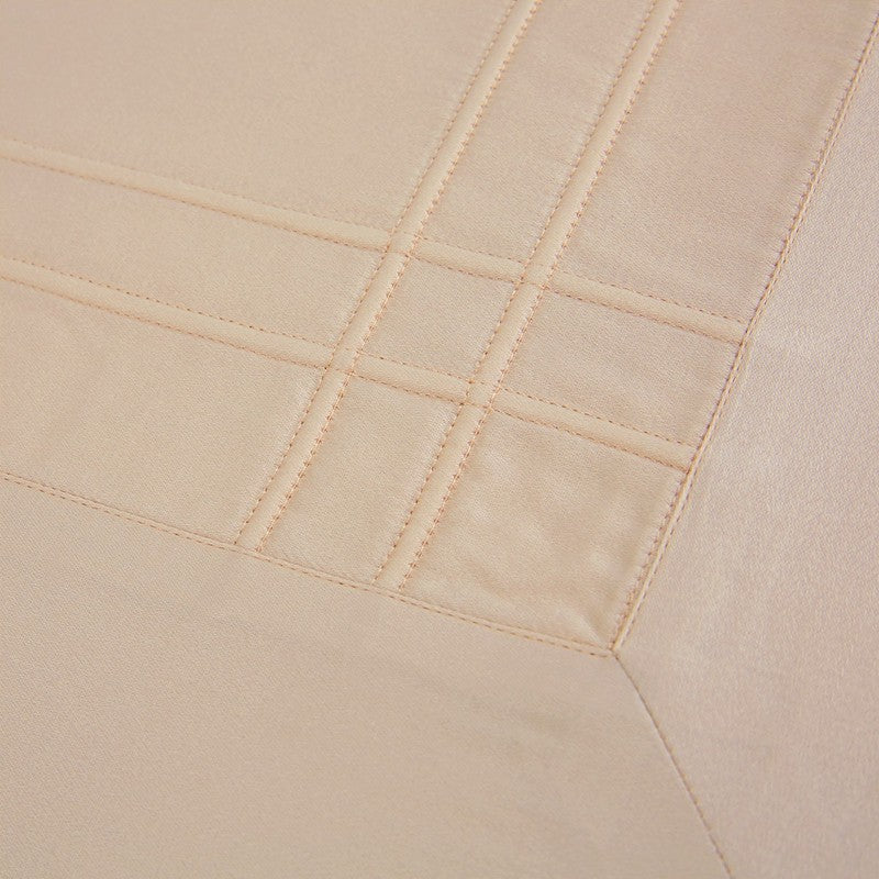 Couture - Adagio Lin