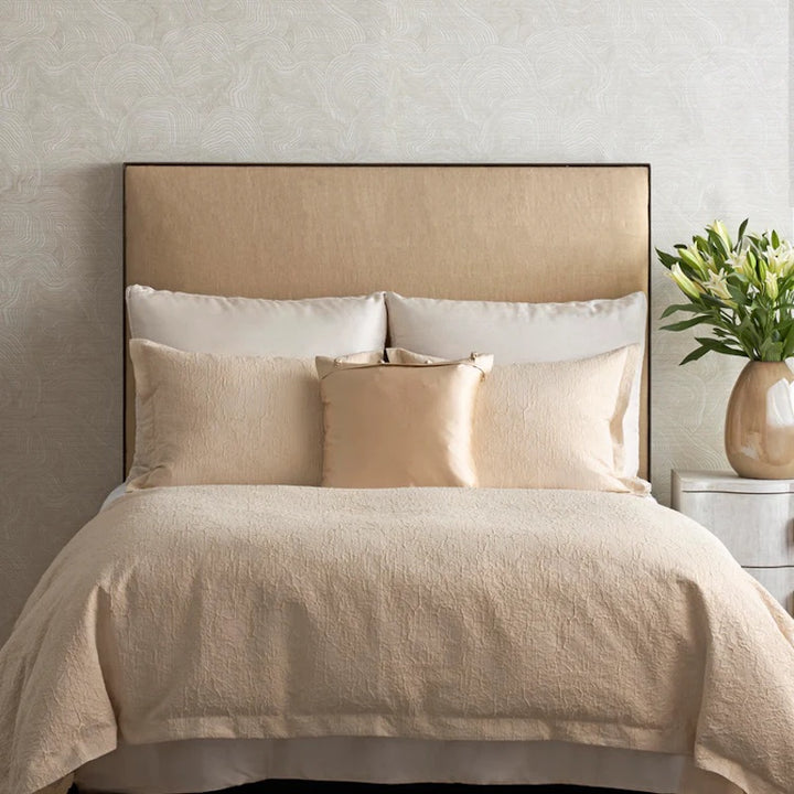 Allure Duvet Set in Ecru