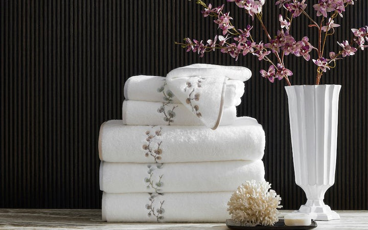 Matouk Jasmine Giza Towels Thistle