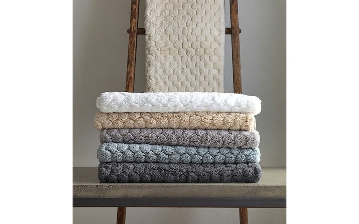 Matouk Lotus Rug Dune