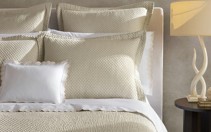 Matouk Perla Almond