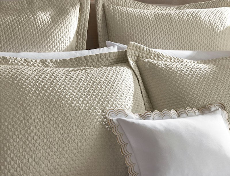 Matouk Perla Almond