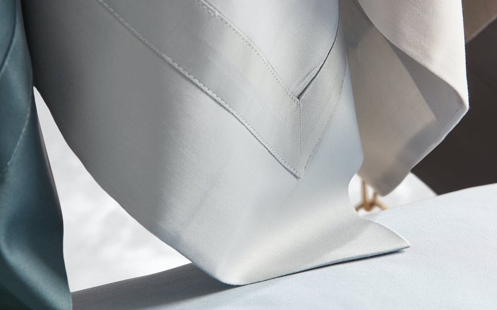 Matouk Nocturne White