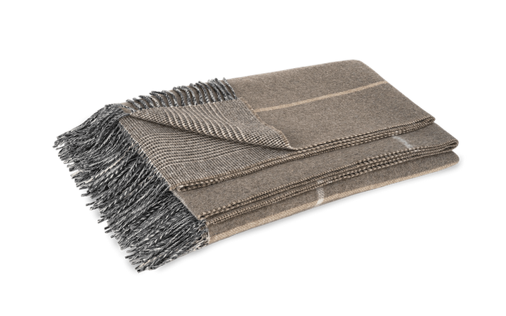 Matouk Benito Throw Hazelnut