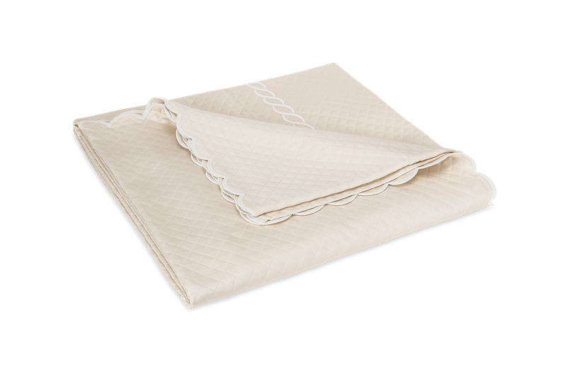 Matouk Classic Chain Scallop Matelasse Dune and Bone