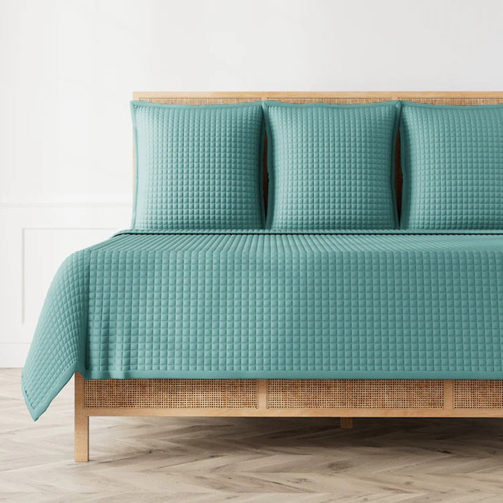Ready-to-Bed 2.0 Quilted Coverlet/Shams Caribbean