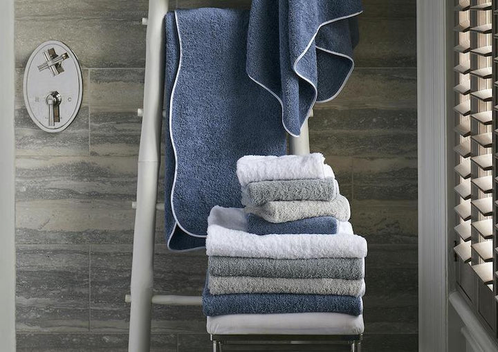 Matouk Cairo Wave Sea and White