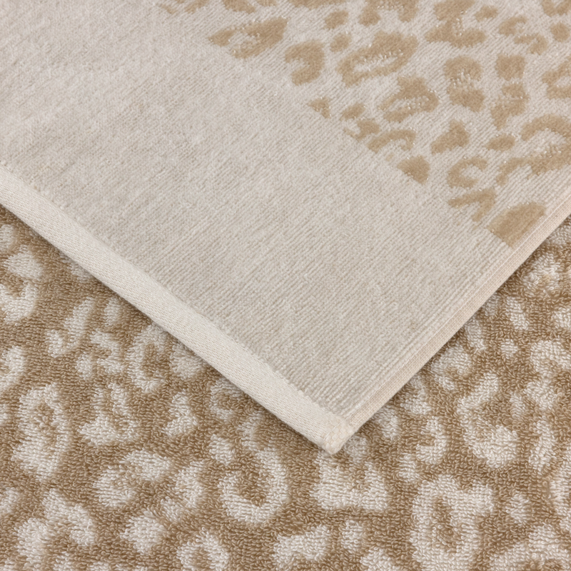 Leopard Bath Towels