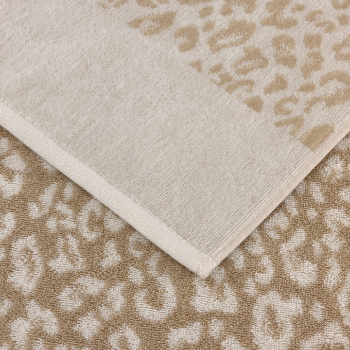 Leopard Bath Towels