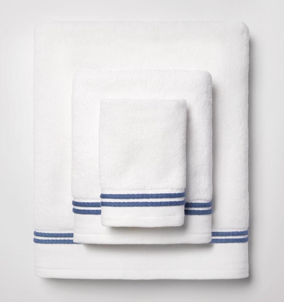 Aura Towels White/Iron