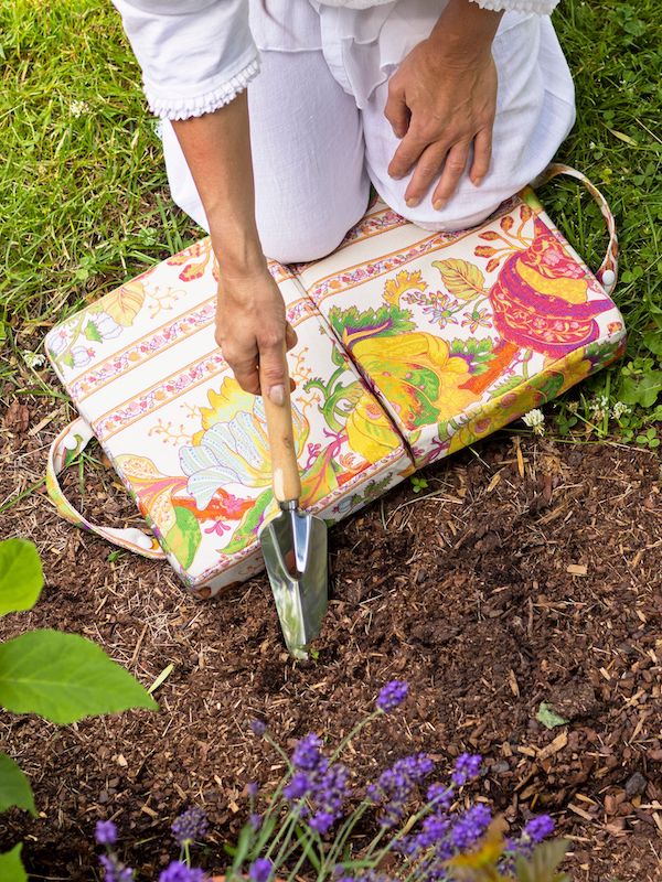 Blooming Jungle Outdoor Kneeling Pad