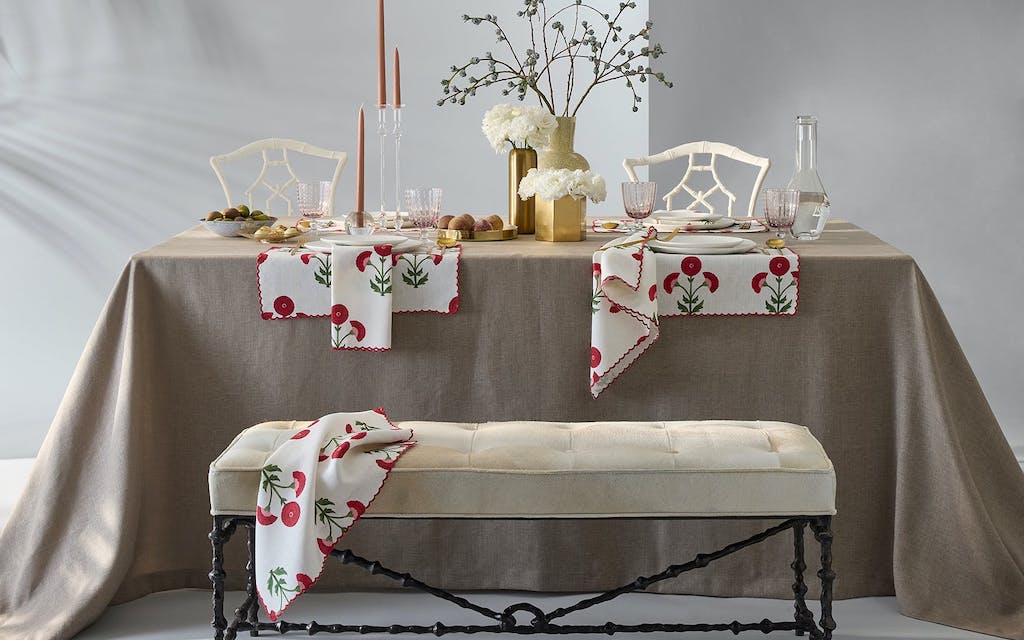 Matouk Gisele Table Linens Scarlet