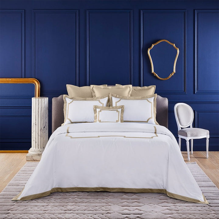 Couture - Haussmann White/Sable