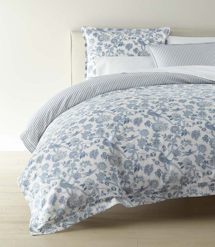 Highgrove Toile Reversible Duvet Set in Wedgewood