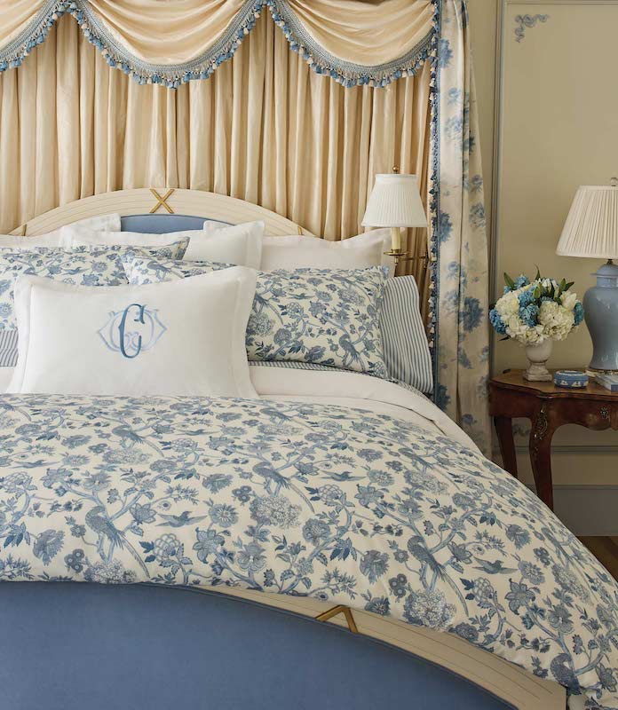 Highgrove Toile Reversible Duvet Set in Wedgewood
