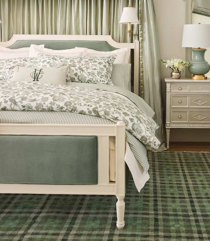 Highgrove Toile Reversible Duvet Set in Moss