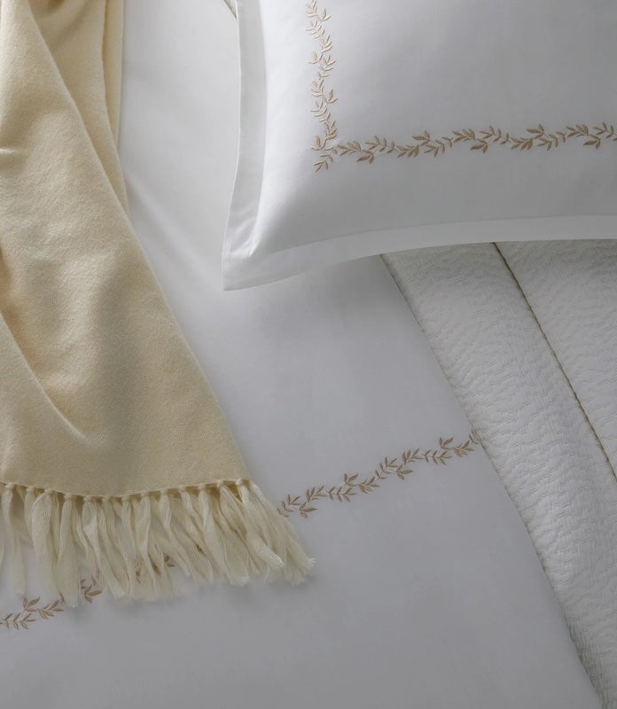 Ivy Classic Embroidered Duvet Set Linen