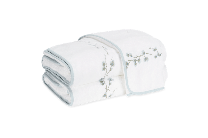 Matouk Jasmine Giza Towels Pool