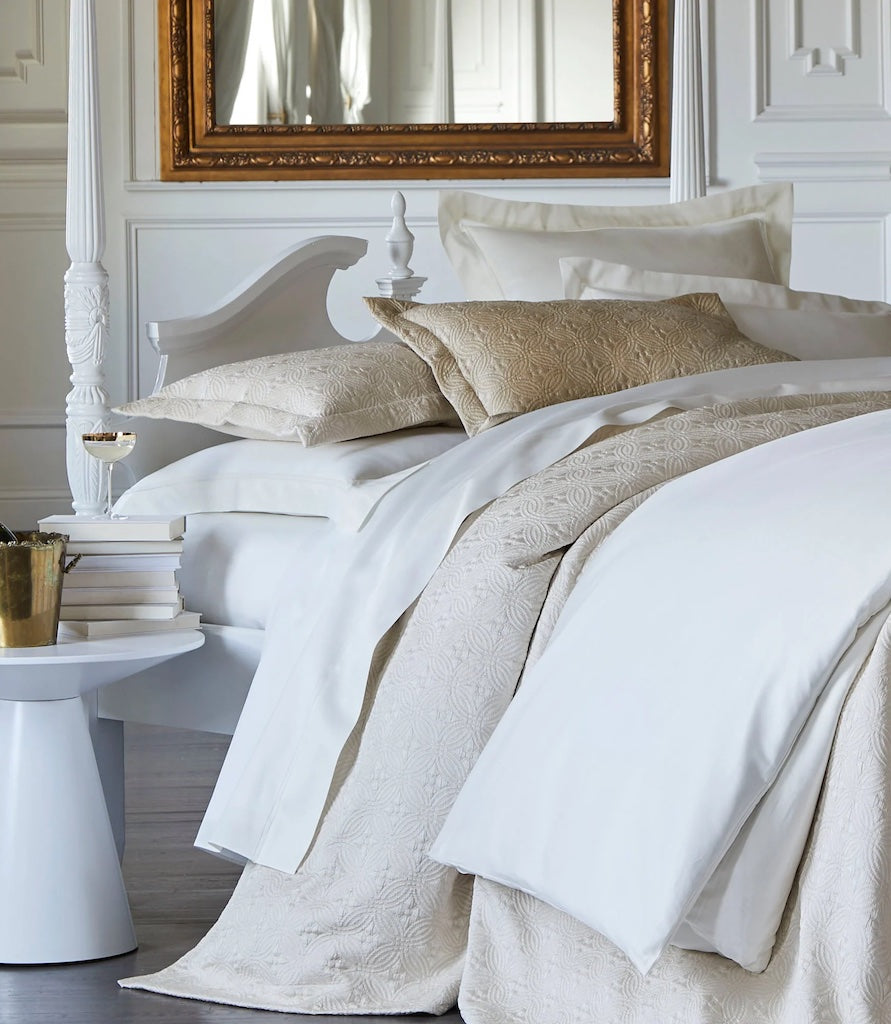 Lucia Coverlet Pearl