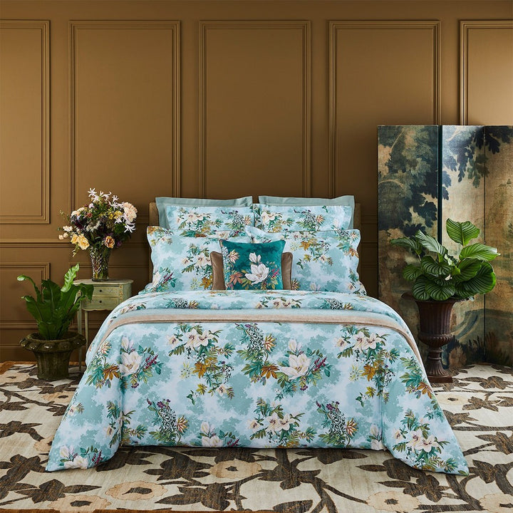 Panorama Bed Collection