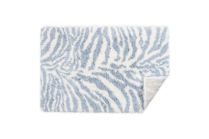 Matouk Regine Rug Hydrangea