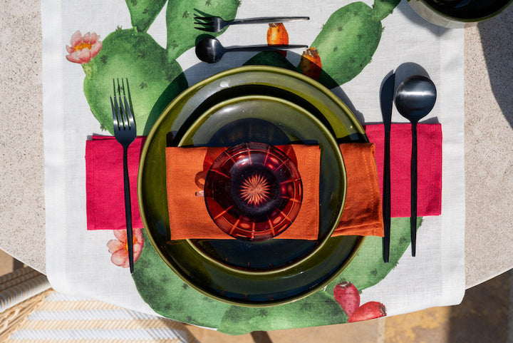 Tunera Table Linens