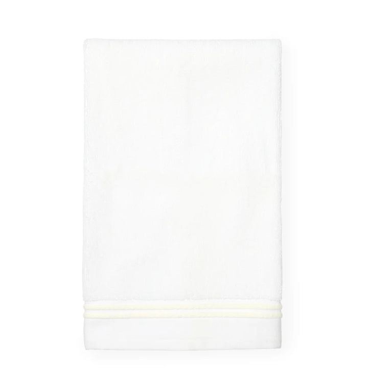 Aura Nuova Towels White/Ivory