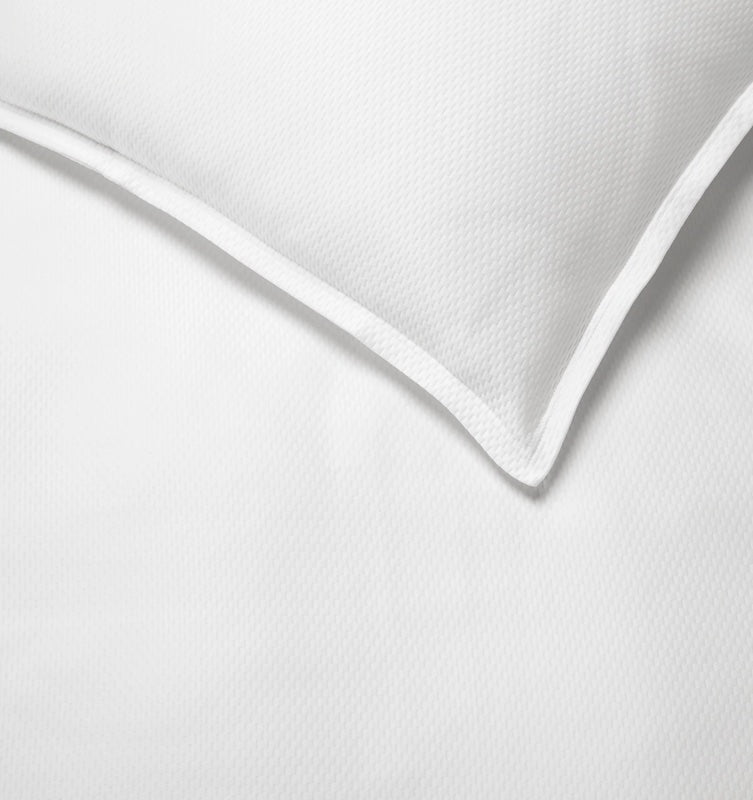 Perrio White