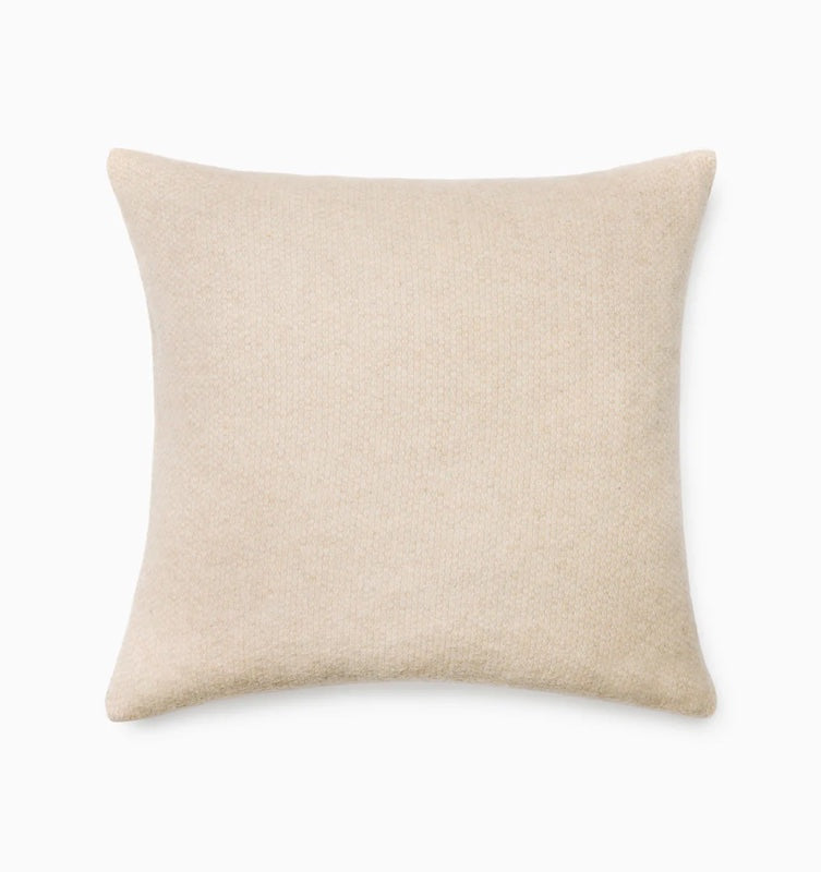 Cervino Throws and Pillows Beige