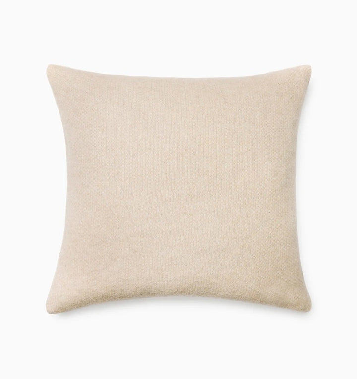 Cervino Throws and Pillows Beige