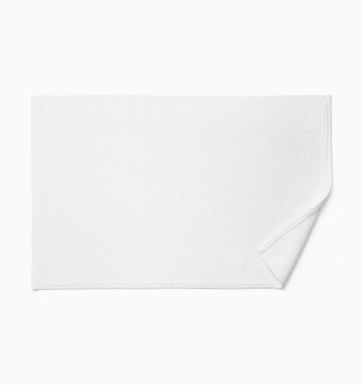 Osini in White