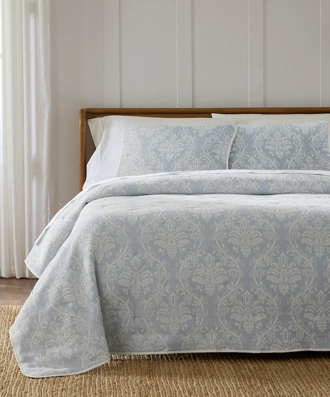 Isabella Quilt Ivory/Sea