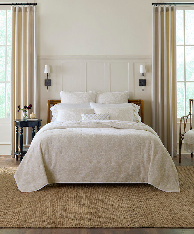 Isabella Quilt White/Sand