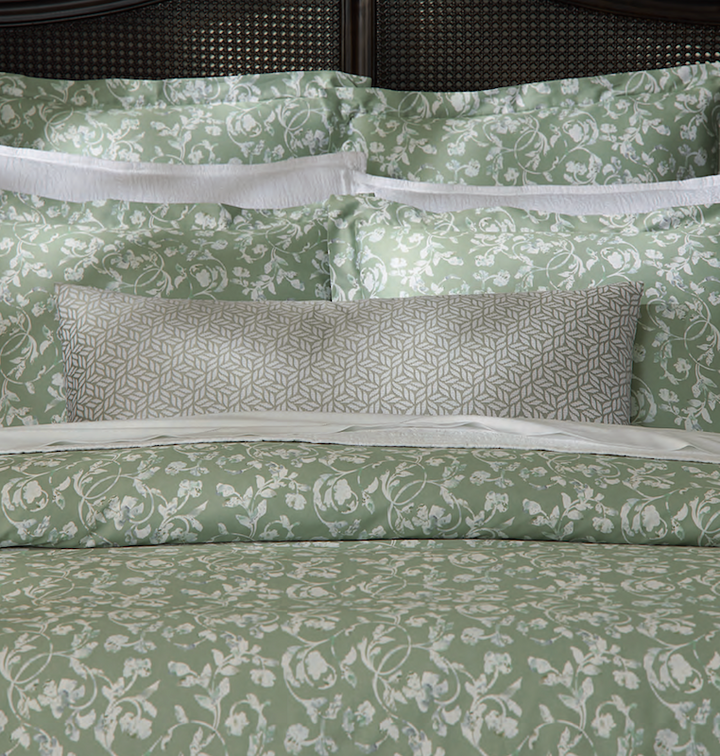Virentia Decorative Pillow