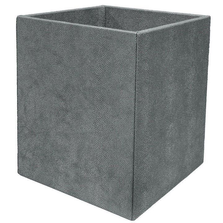 Stingray Bath Accessories in Gray