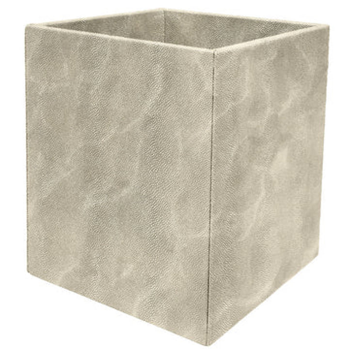 Stingray Bath Accessories in Pearl