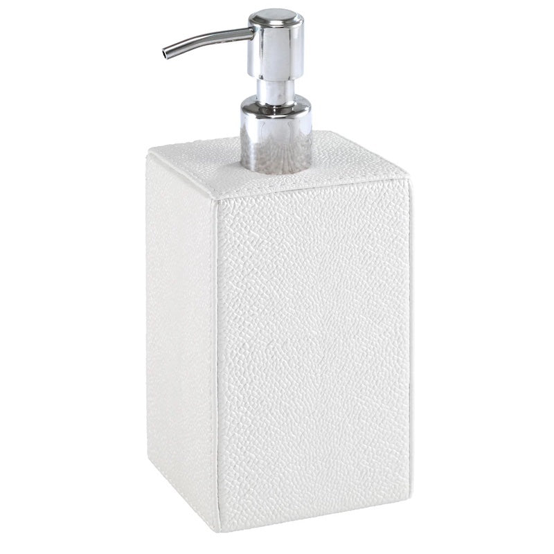 Stingray Bath Accessories in Oyster