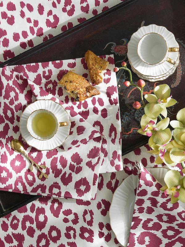 Matouk Schumacher Iconic Leopard Table Crimson