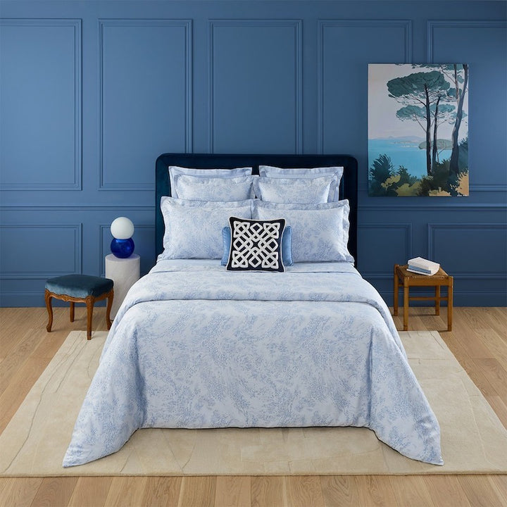 Ecumes Bed Collection