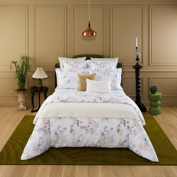Orchidee Quilted Coverlet